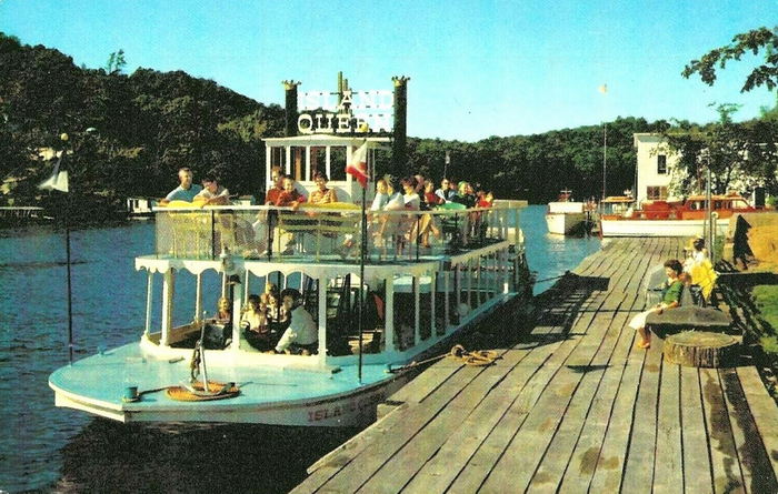 Star of Saugatuck Boat Cruises - Postcard